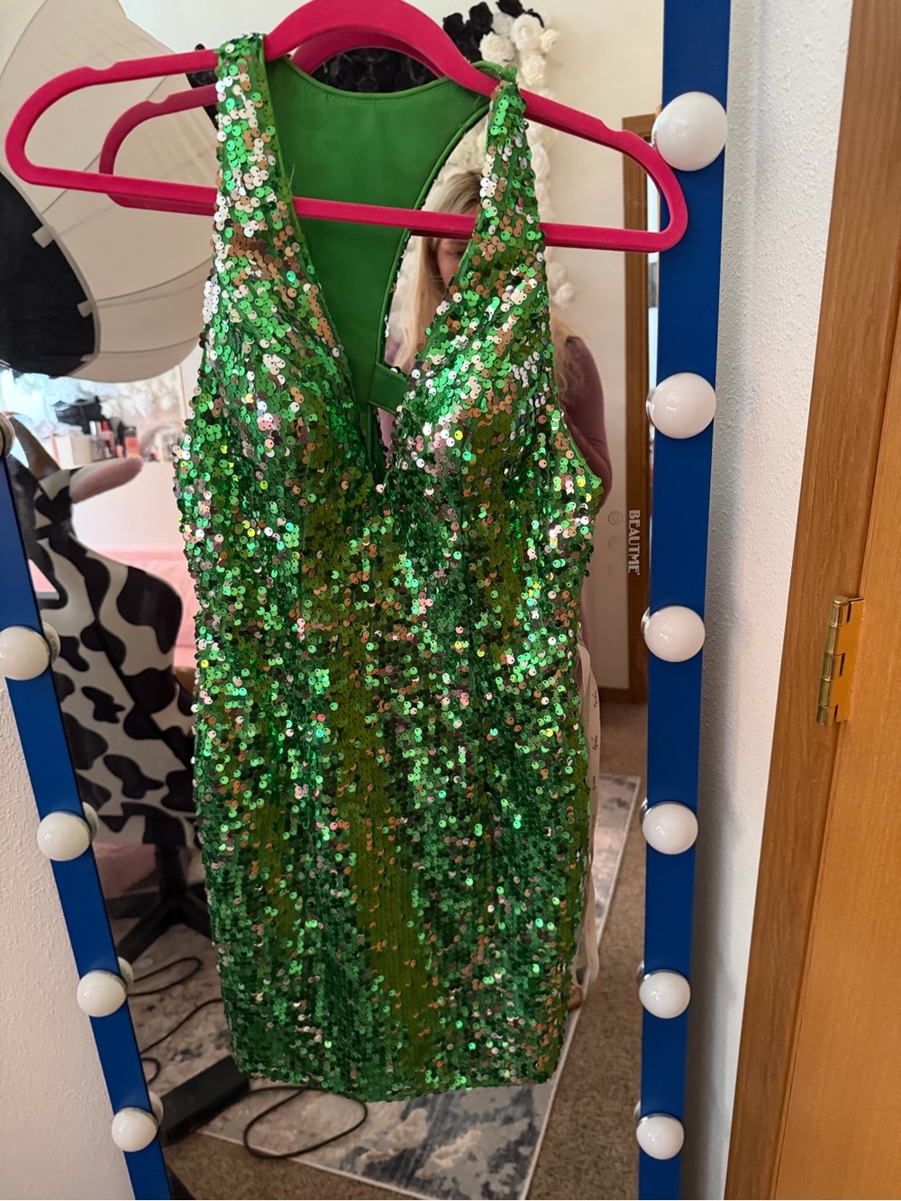 Green Sequin V-Neck Party Dress